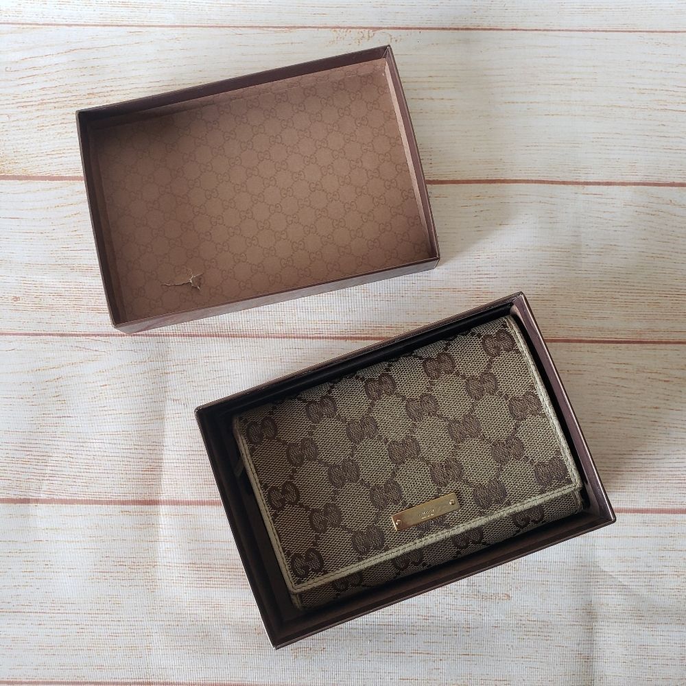 Authentic Gucci Signature Logo Fabric Leather Compact Bifold Wallet Unisex Box